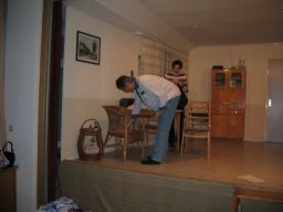 Theater 2003 - Dreistes Stück im Greisenglück